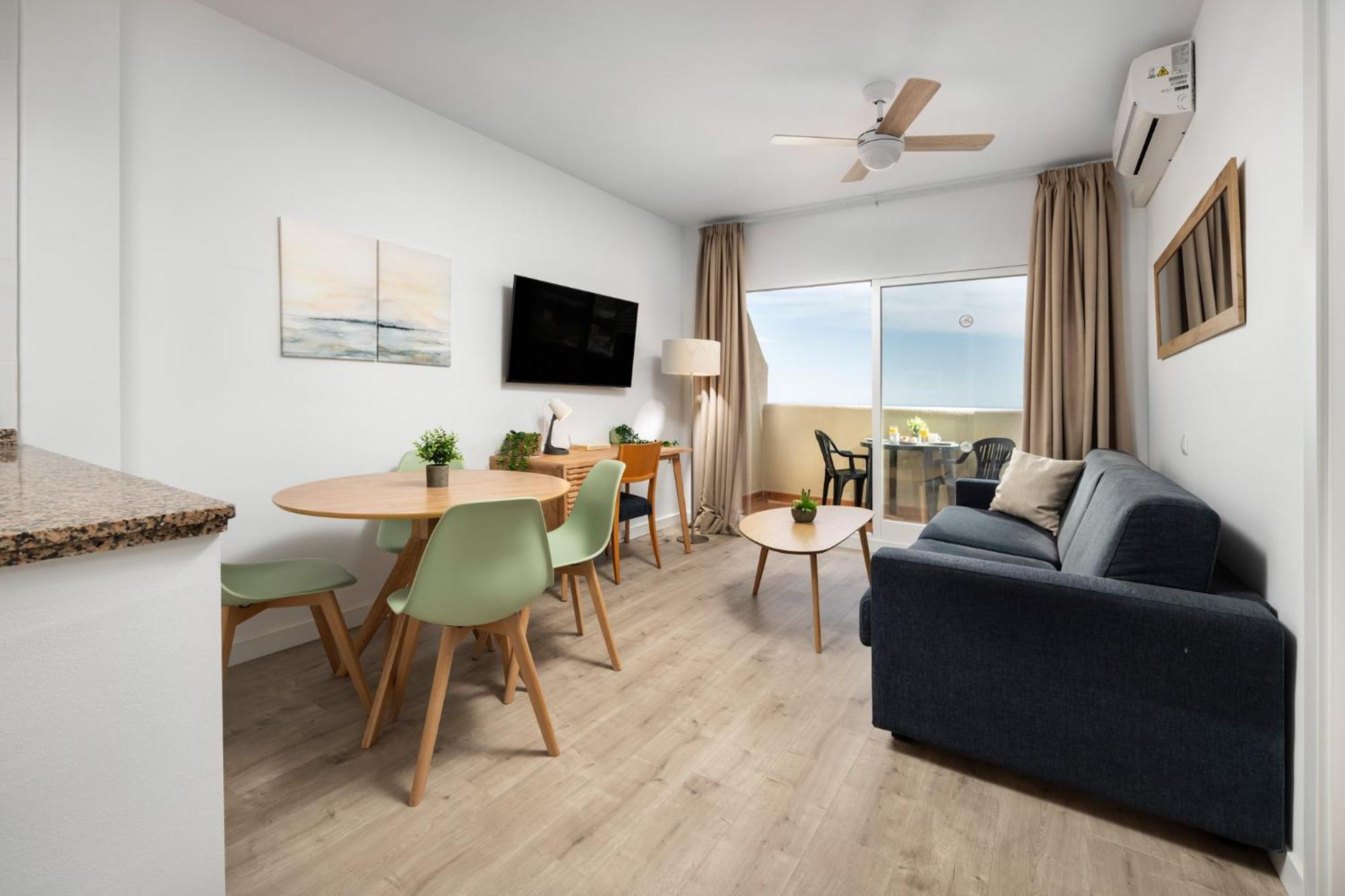 Benalbeach Premium Apartments By Alfresco Stays 贝纳尔马德纳 外观 照片