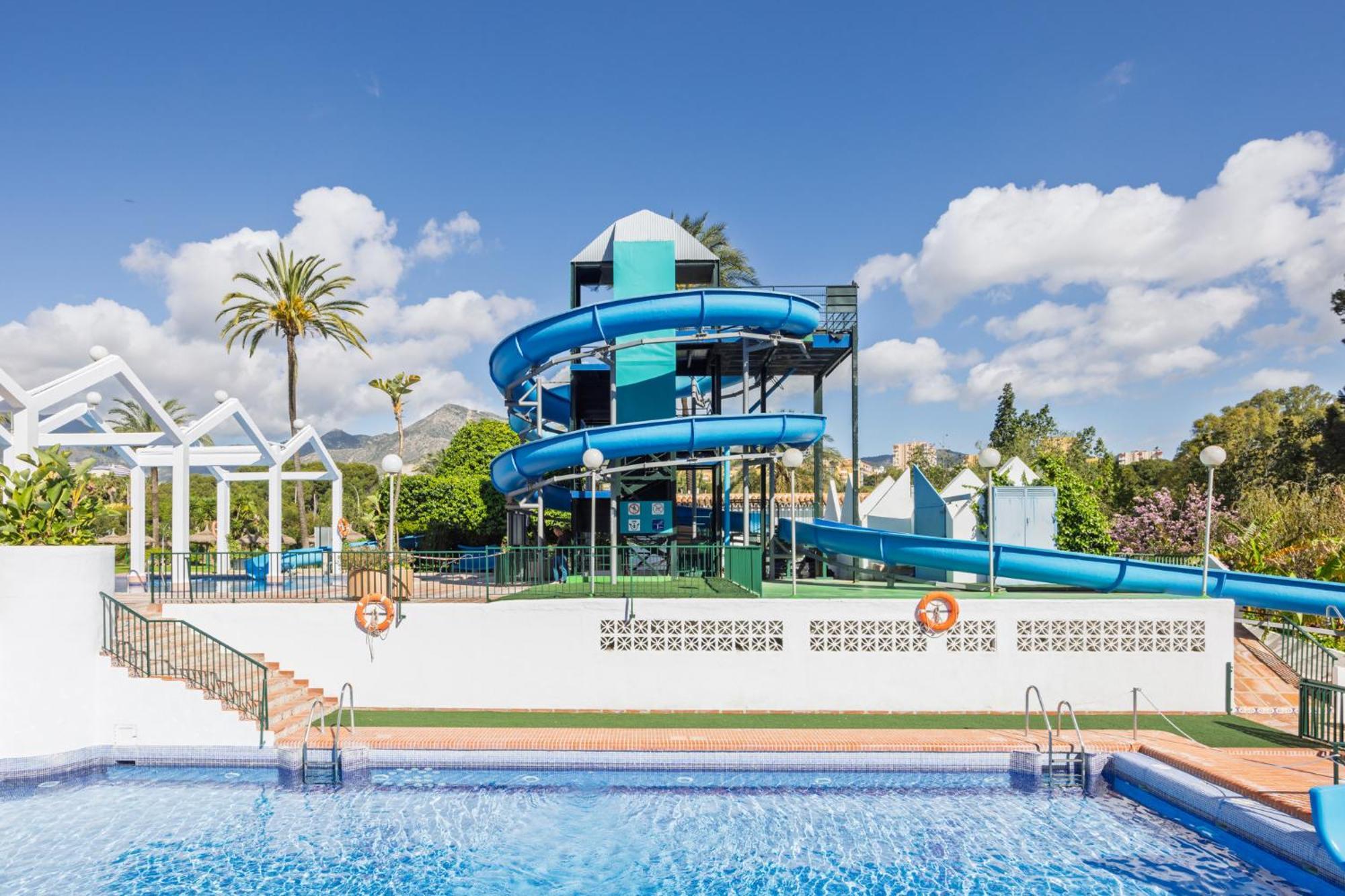Benalbeach Premium Apartments By Alfresco Stays 贝纳尔马德纳 外观 照片